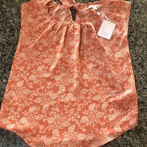 Lauren Conrad pleat neck shirt Xs